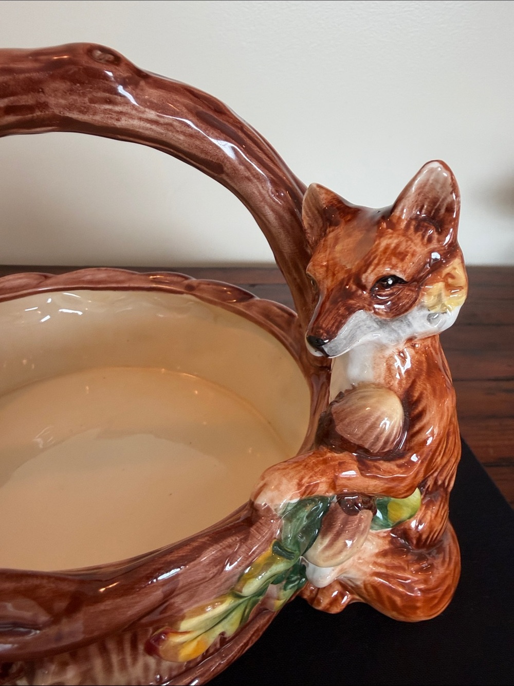 Heritage Harvest Cream and Brown Ceramic Fox Basket. - Picture 2 of 9
